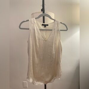 Banana Republic Silk Cream V-Neck Blouse